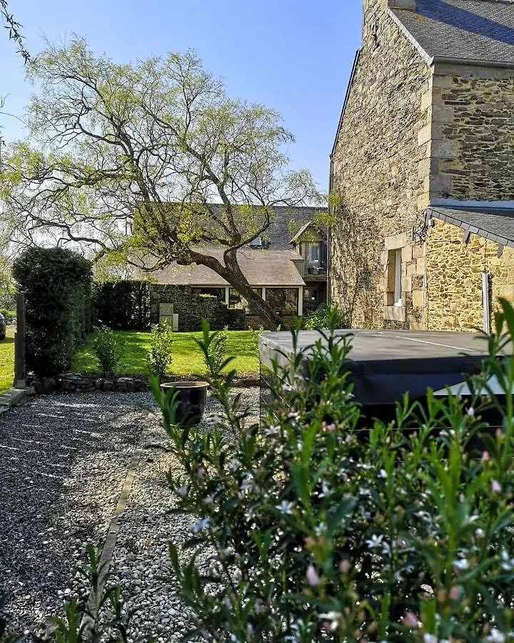 Holiday home Gite De L'Armor Le Domaine De Coat Rogan Pommerit-Jaudy
